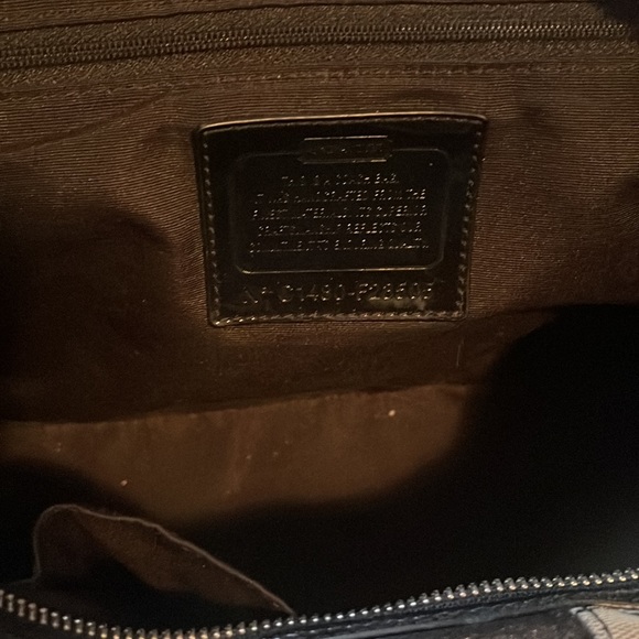 Coach purse - Picture 5 of 10